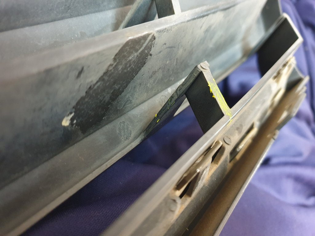 Volkswagen Polo Radiator Grille - Wear and Tear, Scratches