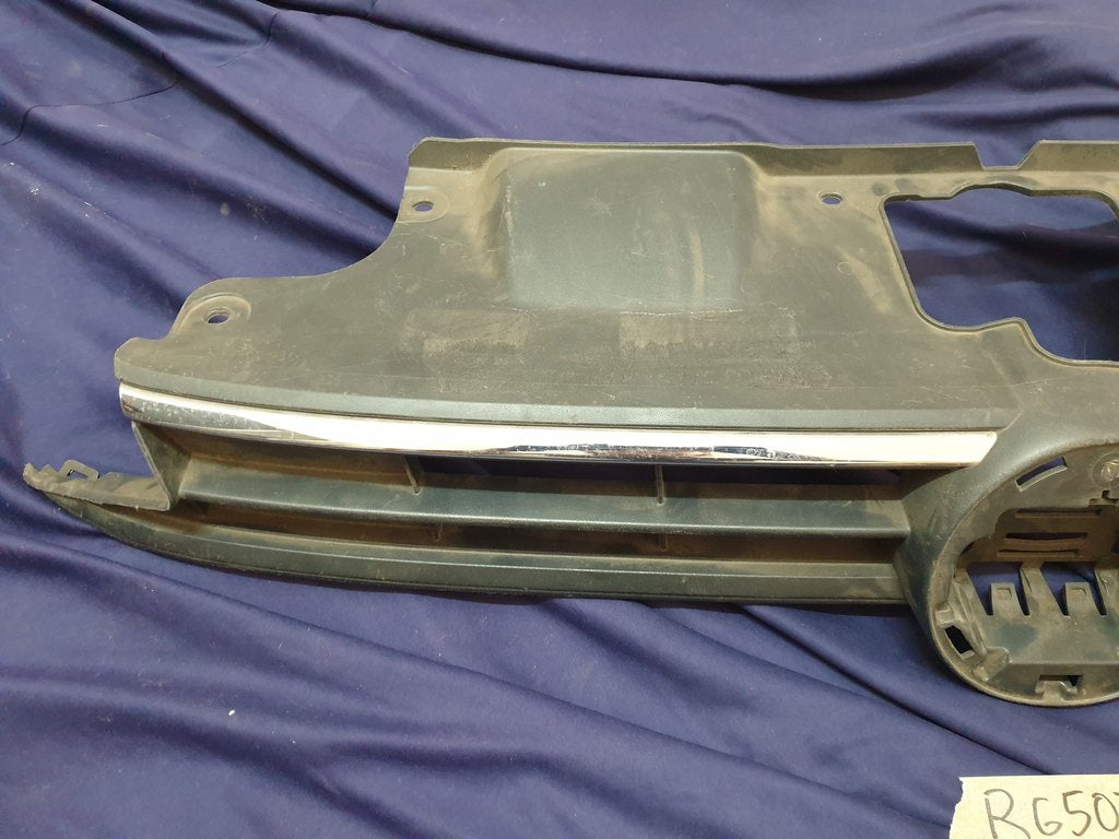 Volkswagen Polo Radiator Grille - Wear and Tear