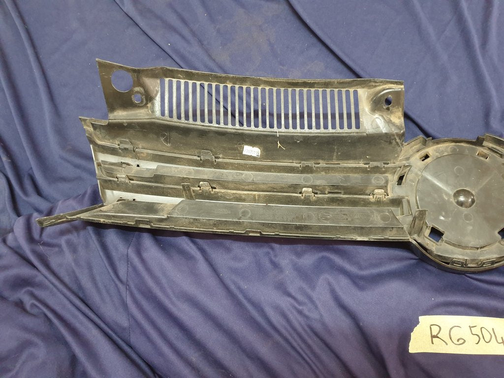 Volkswagen Aftermarket Golf MK6 Radiator Grille - Wear and Tear