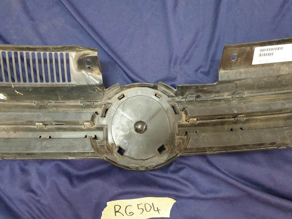 Volkswagen Aftermarket Golf MK6 Radiator Grille - Wear and Tear