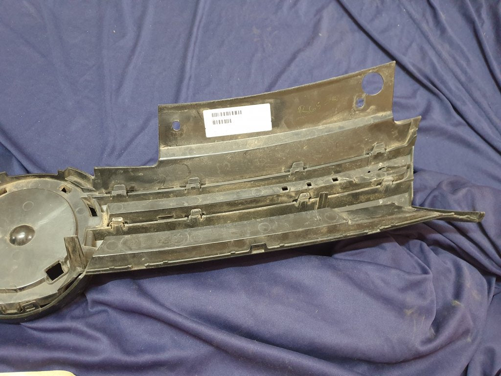 Volkswagen Aftermarket Golf MK6 Radiator Grille - Wear and Tear