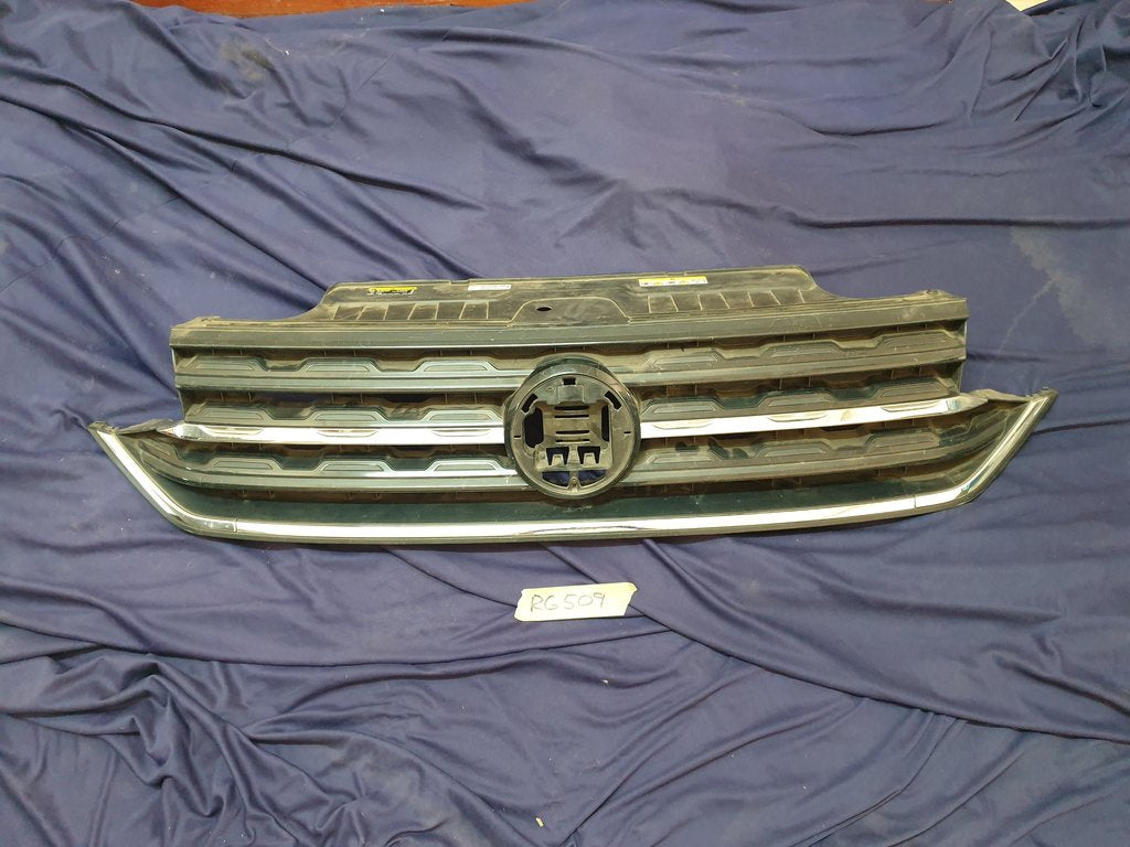 Volkswagen T-Cross Radiator Grille - Wear and Tear