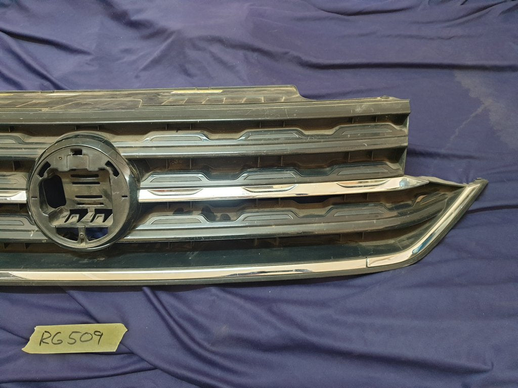 Volkswagen T-Cross Radiator Grille - Wear and Tear