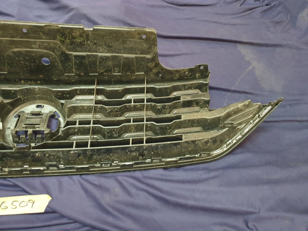 Volkswagen T-Cross Radiator Grille - Wear and Tear