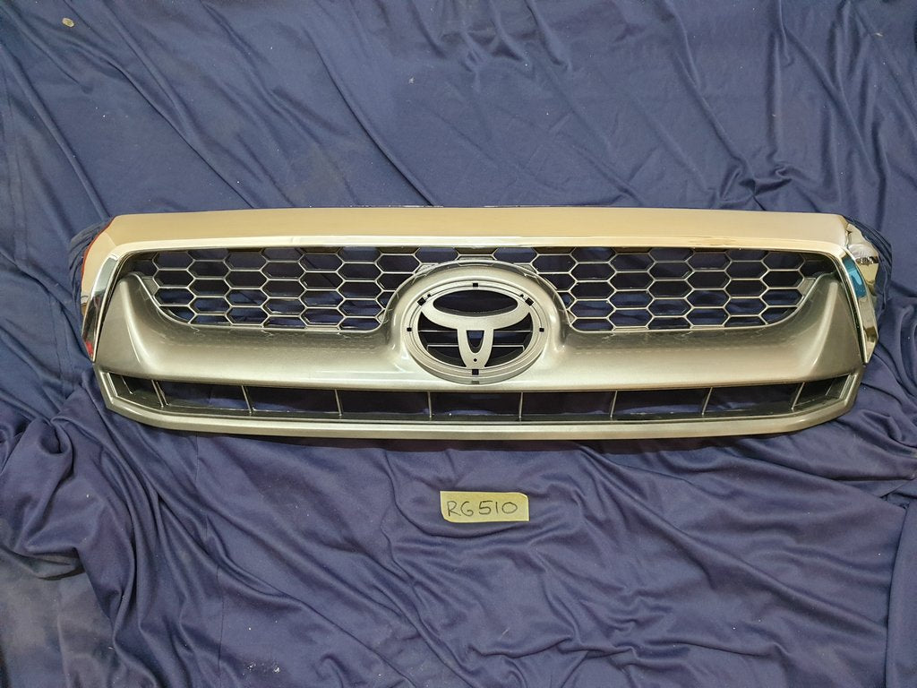Toyota Aftermarket Hilux Radiator Grille