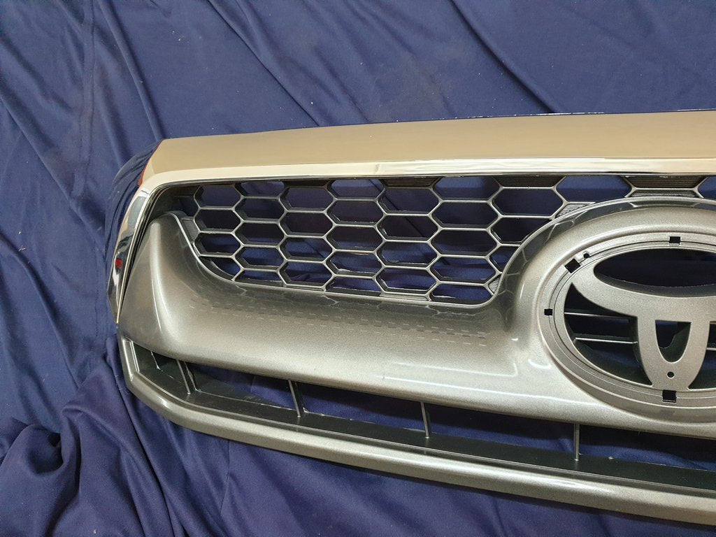 Toyota Aftermarket Hilux Radiator Grille