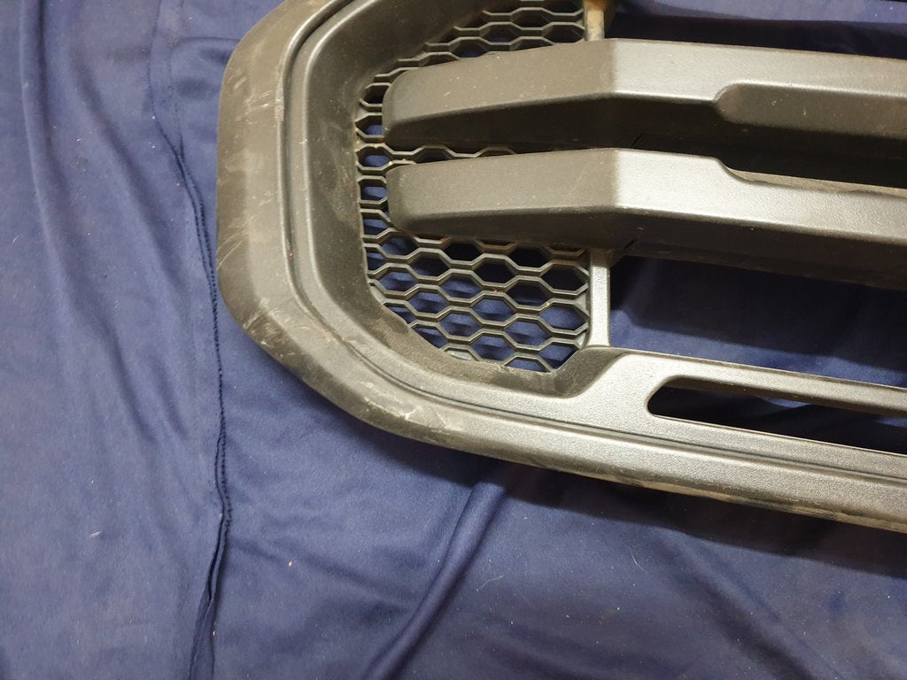 Ford Ranger Radiator Grille - Light Wear and Tear