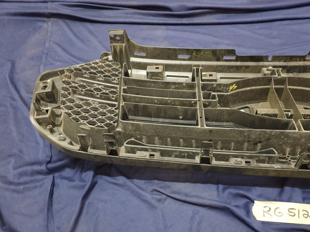 Ford Ranger Radiator Grille - Light Wear and Tear