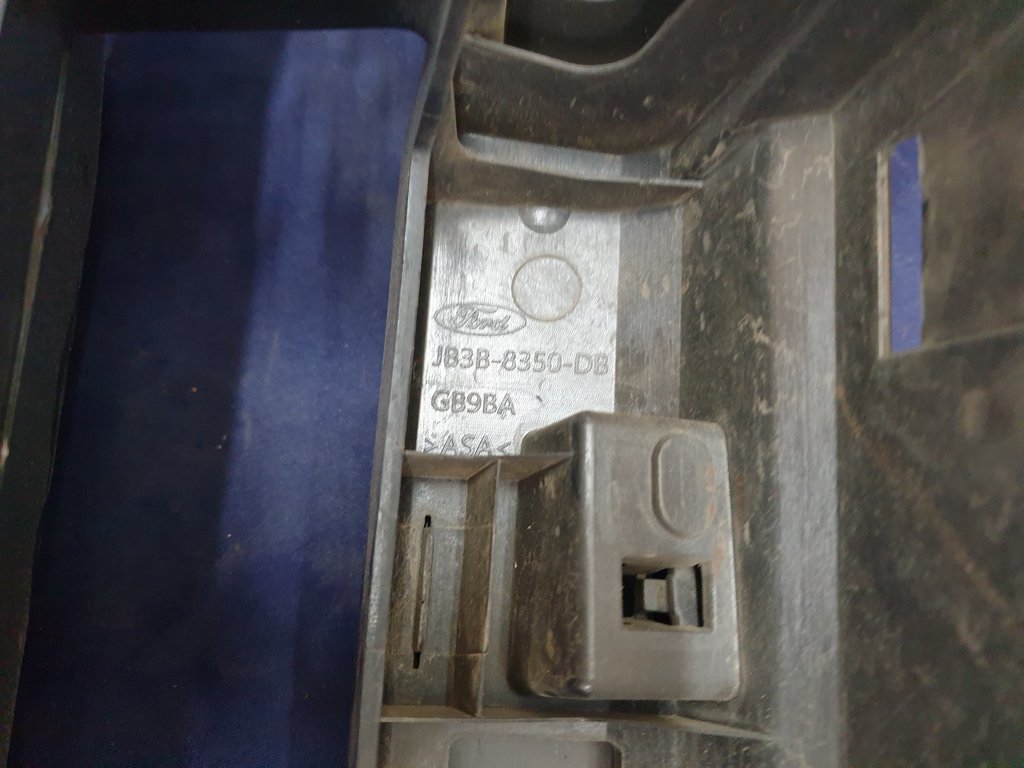 Ford Ranger Radiator Grille - Light Wear and Tear