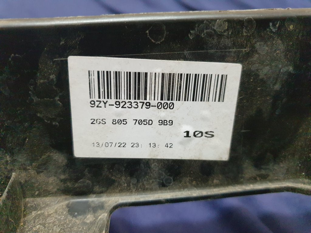 Volkswagen Polo Radiator Grille Reinforcement