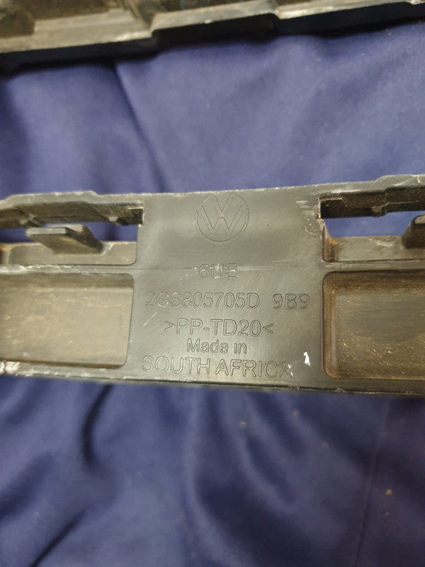 Volkswagen Polo Radiator Grille Reinforcement