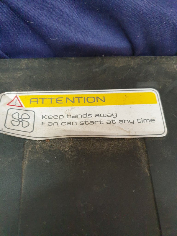 Mahindra XUV500 Radiator Grille - Wear and Tear, Clip/s broken