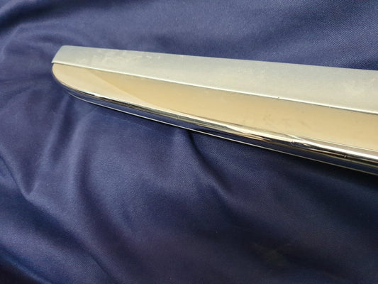 Mercedes-Benz V-Class W447 Radiator Grille Cover - Light Wear and Tear