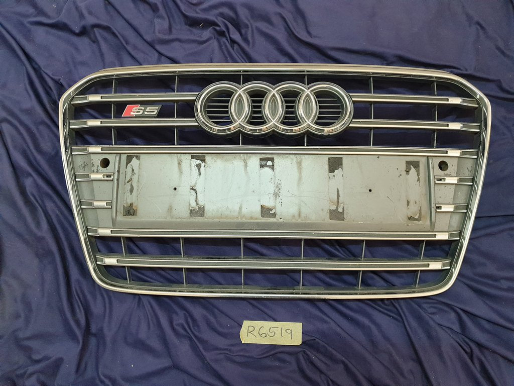 Audi S5 A5 Radiator Grille - Wear and Tear, Pitted Chrome