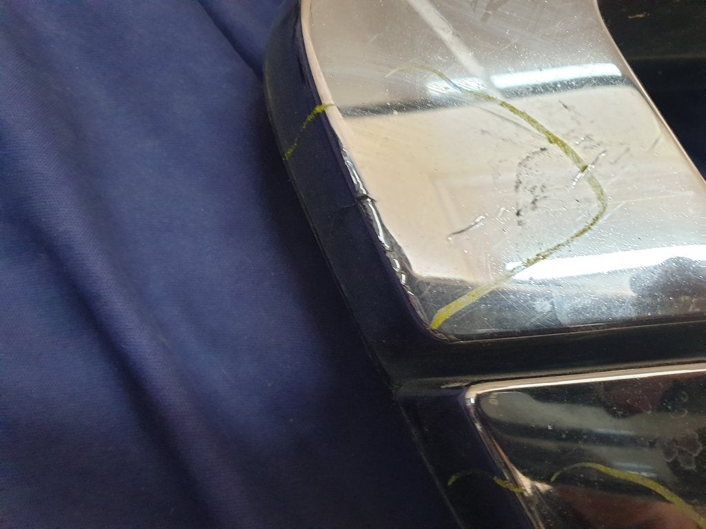 Ford Ranger Radiator Grille - Wear and Tear, Pitted and Broken Chrome
