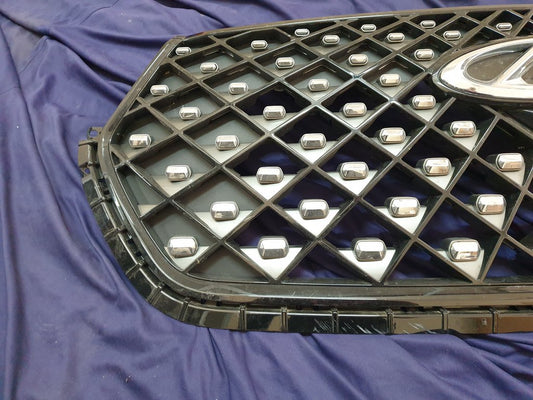 Chery Tiggo 4 Pro Radiator Grille - Light Wear and Tear