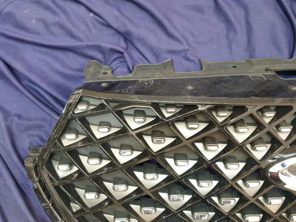 Chery Tiggo 4 Pro Radiator Grille - Light Wear and Tear