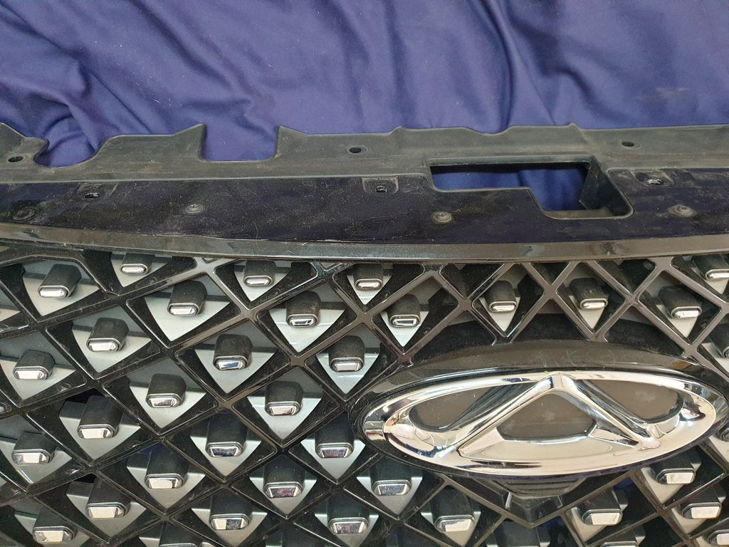 Chery Tiggo 4 Pro Radiator Grille - Light Wear and Tear