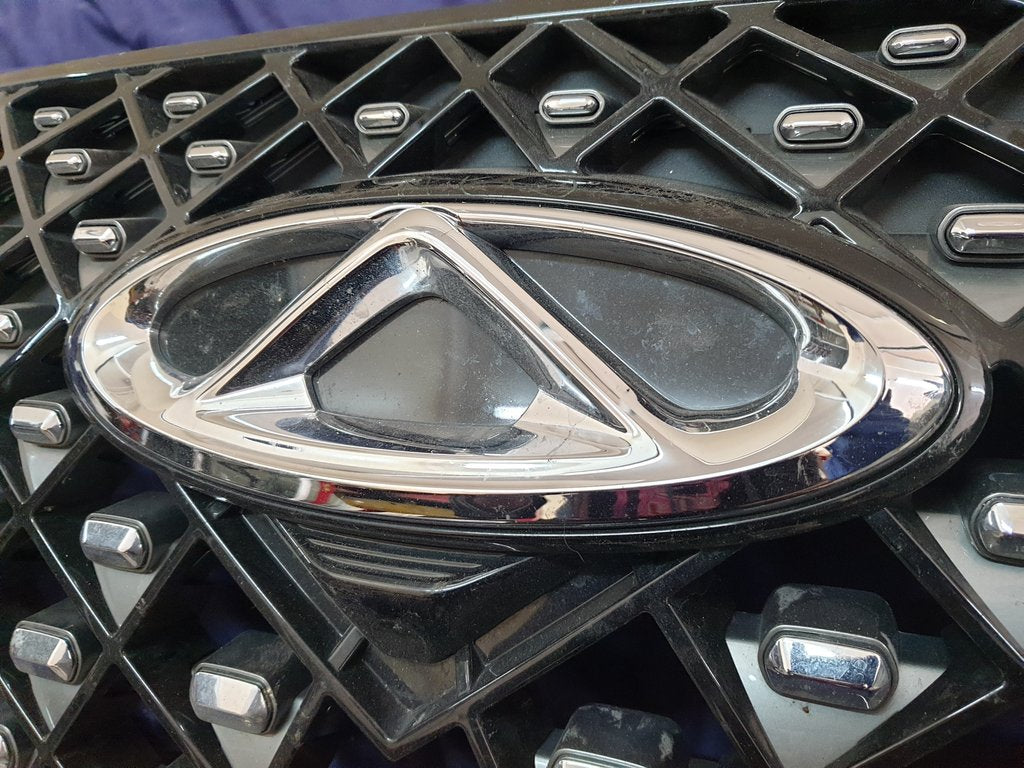 Chery Tiggo 4 Pro Radiator Grille - Light Wear and Tear