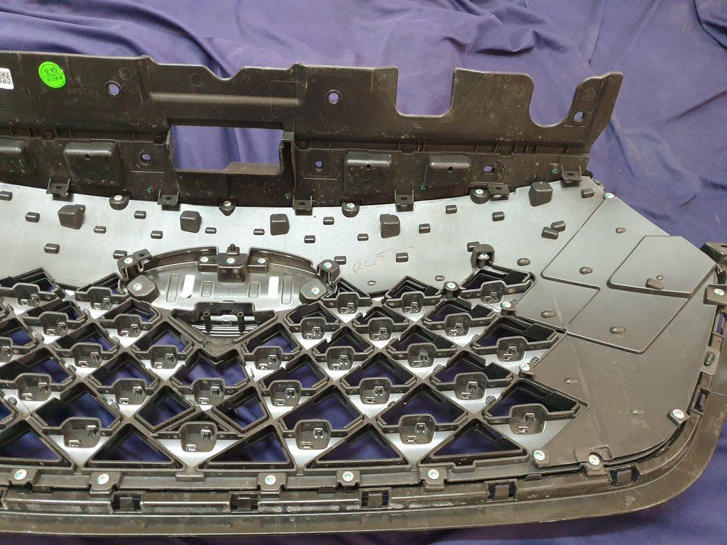 Chery Tiggo 4 Pro Radiator Grille - Light Wear and Tear
