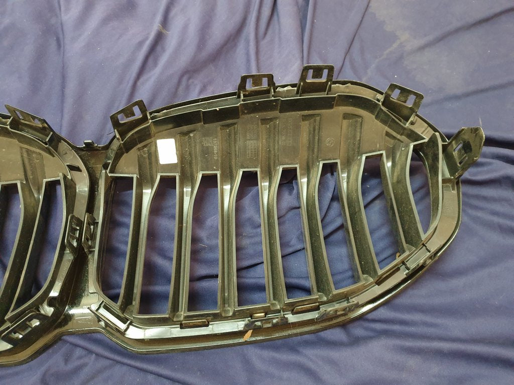 BMW 3 Series Front Bumper Kidney Grille