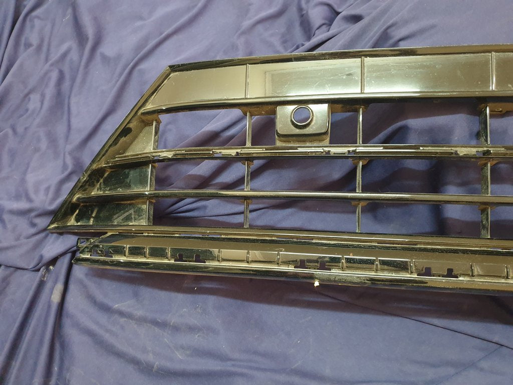 Volkswagen Tiguan Front Bumper Lower Grille