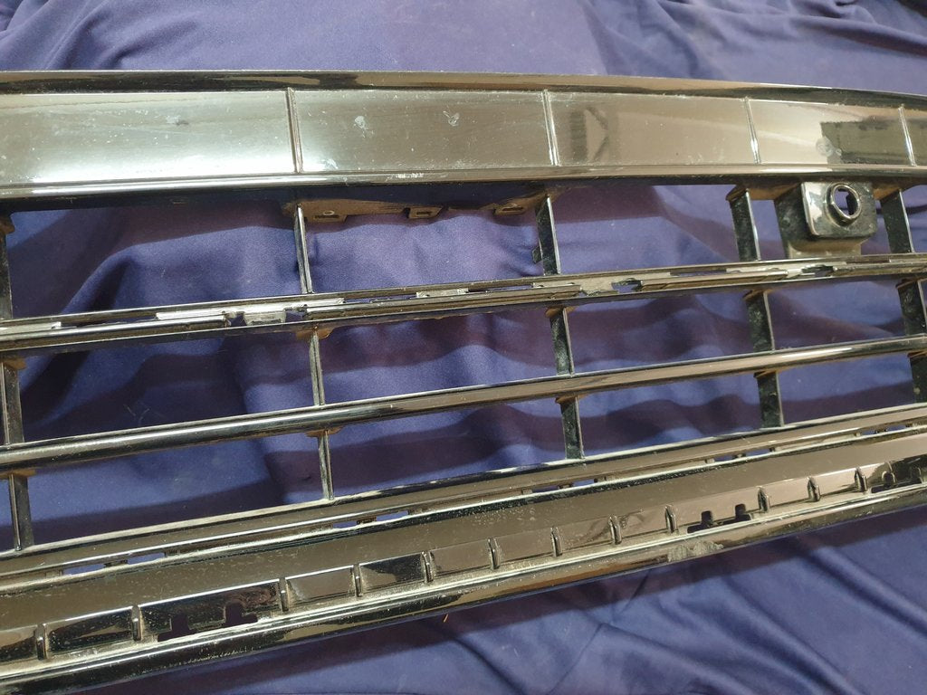 Volkswagen Tiguan Front Bumper Lower Grille
