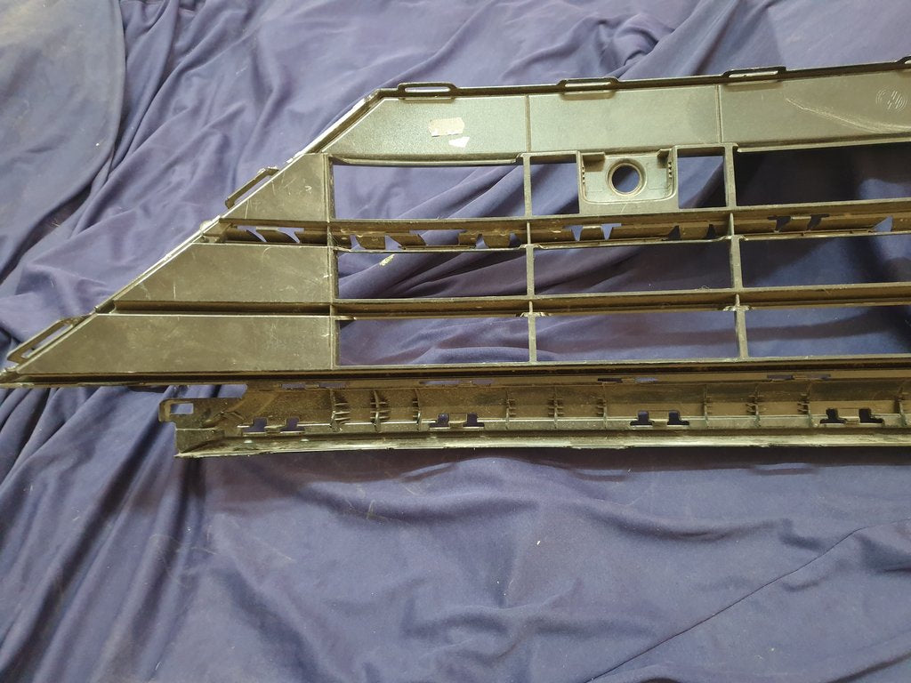 Volkswagen Tiguan Front Bumper Lower Grille