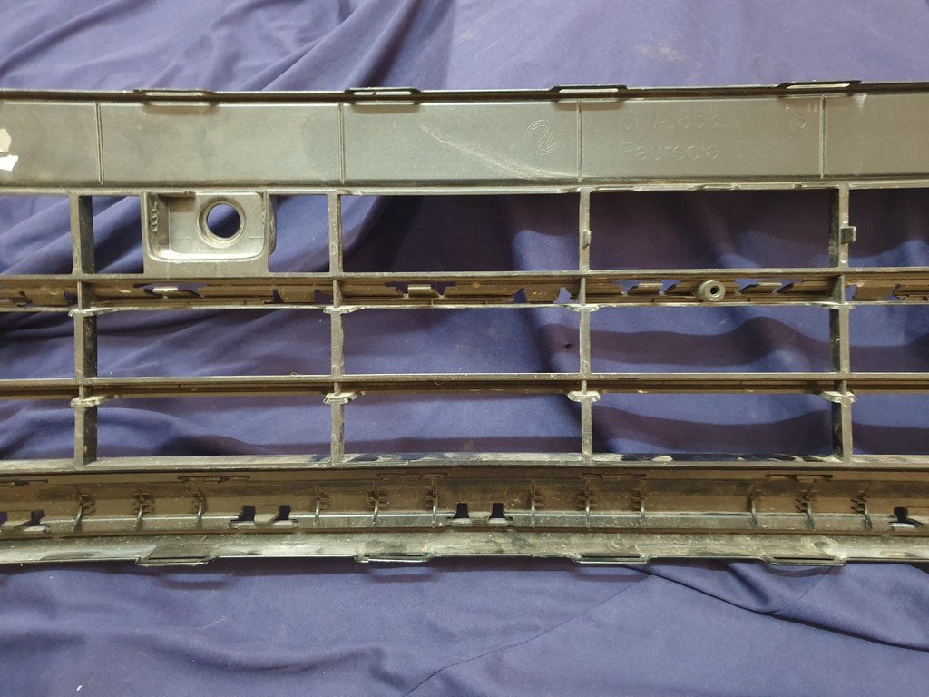 Volkswagen Tiguan Front Bumper Lower Grille