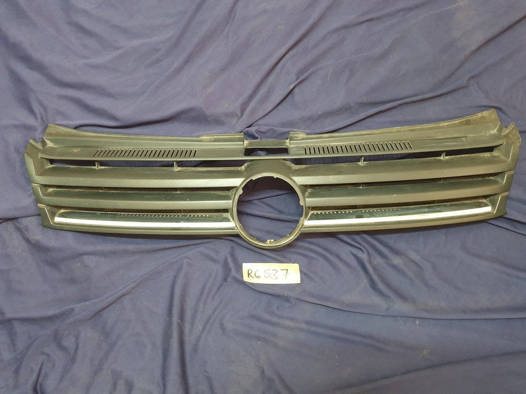 Volkswagen Polo Radiator Grille - Light Wear and Tear