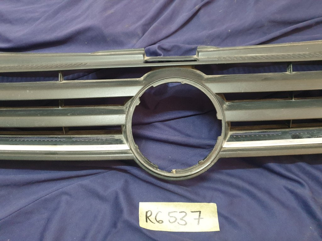 Volkswagen Polo Radiator Grille - Light Wear and Tear