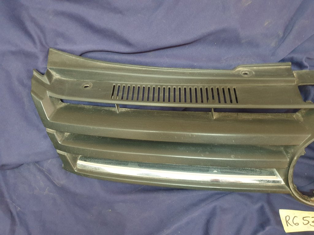Volkswagen Polo Radiator Grille - Light Wear and Tear