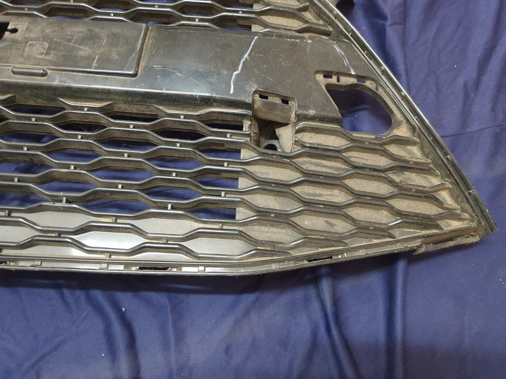 Toyota Aygo Front Bumper Lower Grille, Crushed support