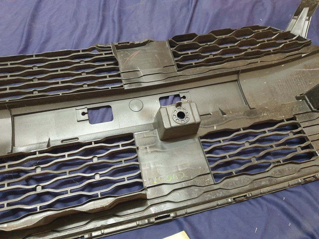 Toyota Aygo Front Bumper Lower Grille, Crushed support