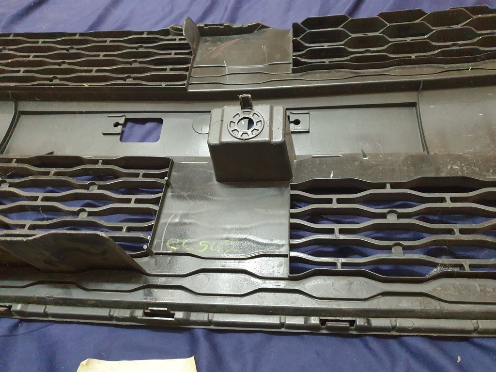 Toyota Aygo Front Bumper Lower Grille, Crushed support