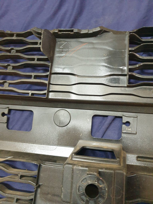 Toyota Aygo Front Bumper Lower Grille, Crushed support