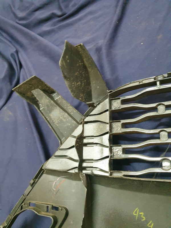 Toyota Aygo Front Bumper Lower Grille, Crushed support