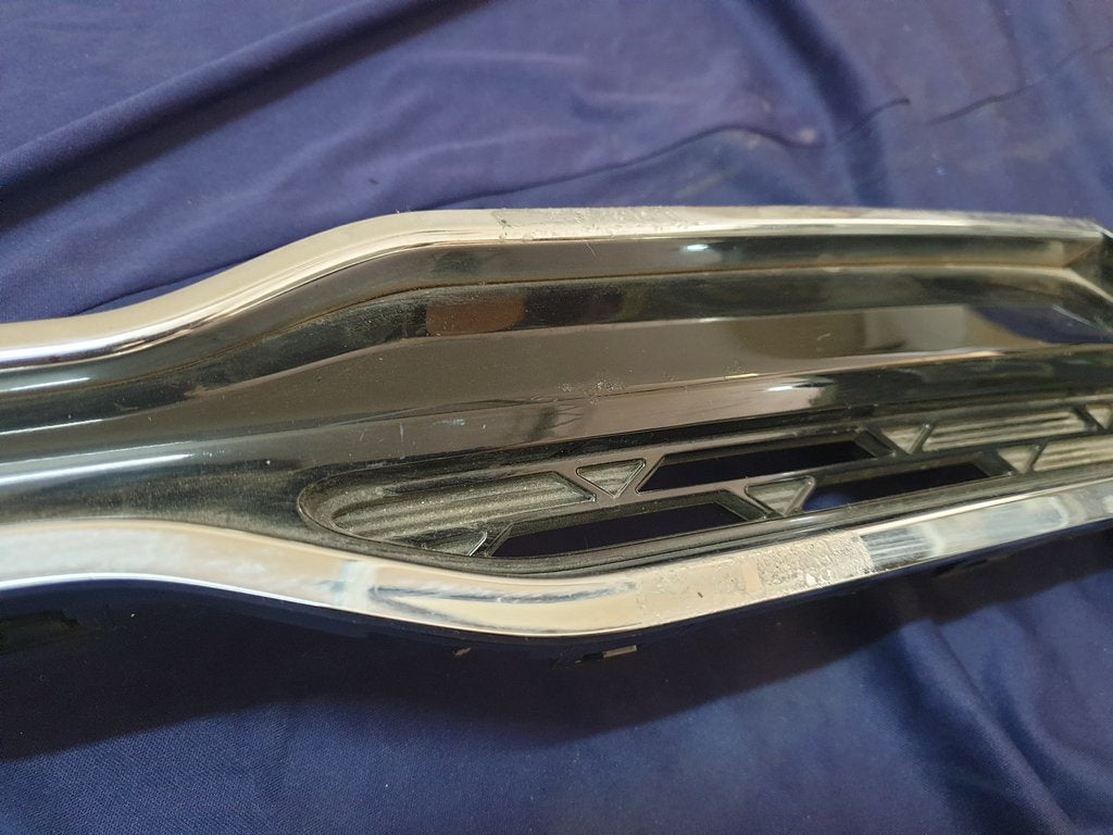 KIA Rio IV Radiator Grille - Wear and Tear