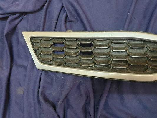 KIA Rio III Radiator Grille - Light Wear and Tear