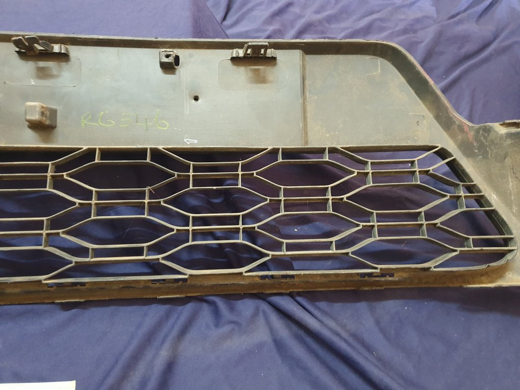 Renault Sandero Stepway Front Bumper Lower Grille - Broken clip/s