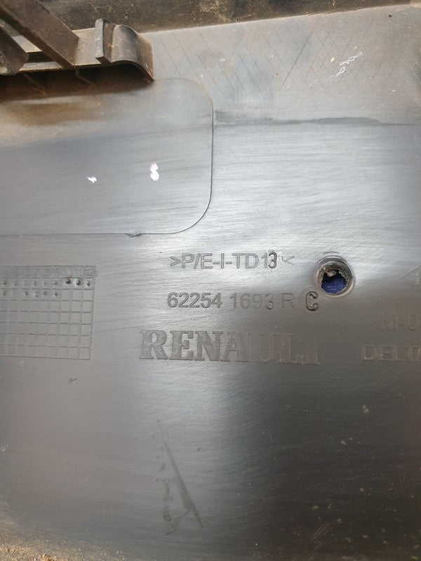 Renault Sandero Stepway Front Bumper Lower Grille - Broken clip/s