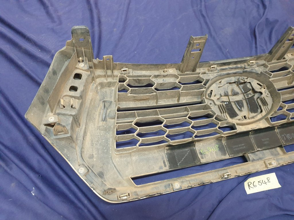 Toyota Hilux Radiator Grille - Light Wear and Tear, Broken clips
