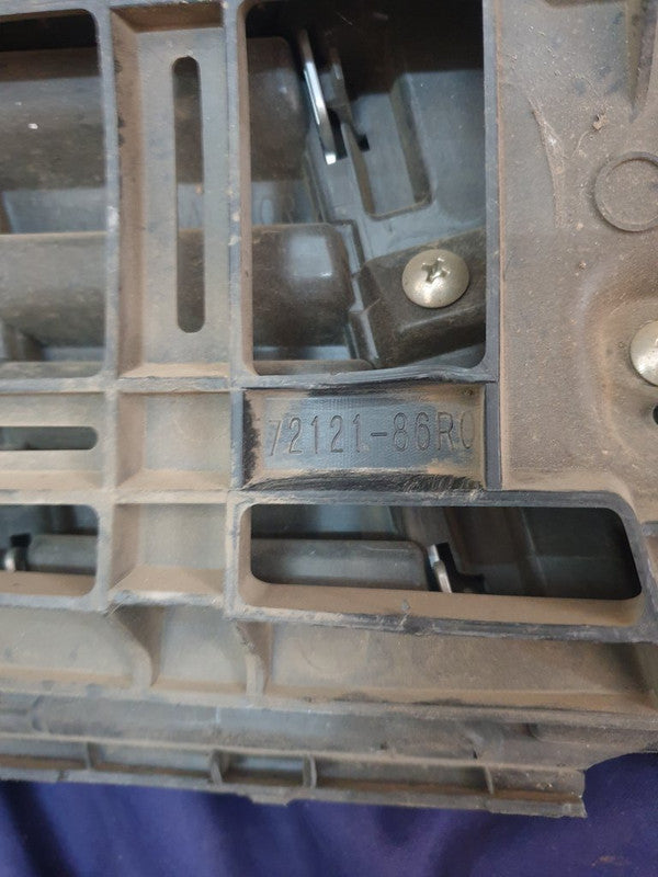 Suzuki Vitara Radiator Grille - Wear and Tear, Plastic Broken off