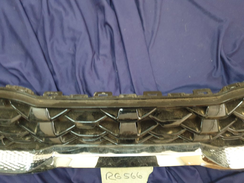 KIA Sonet Radiator Grille - Light Wear and Tear