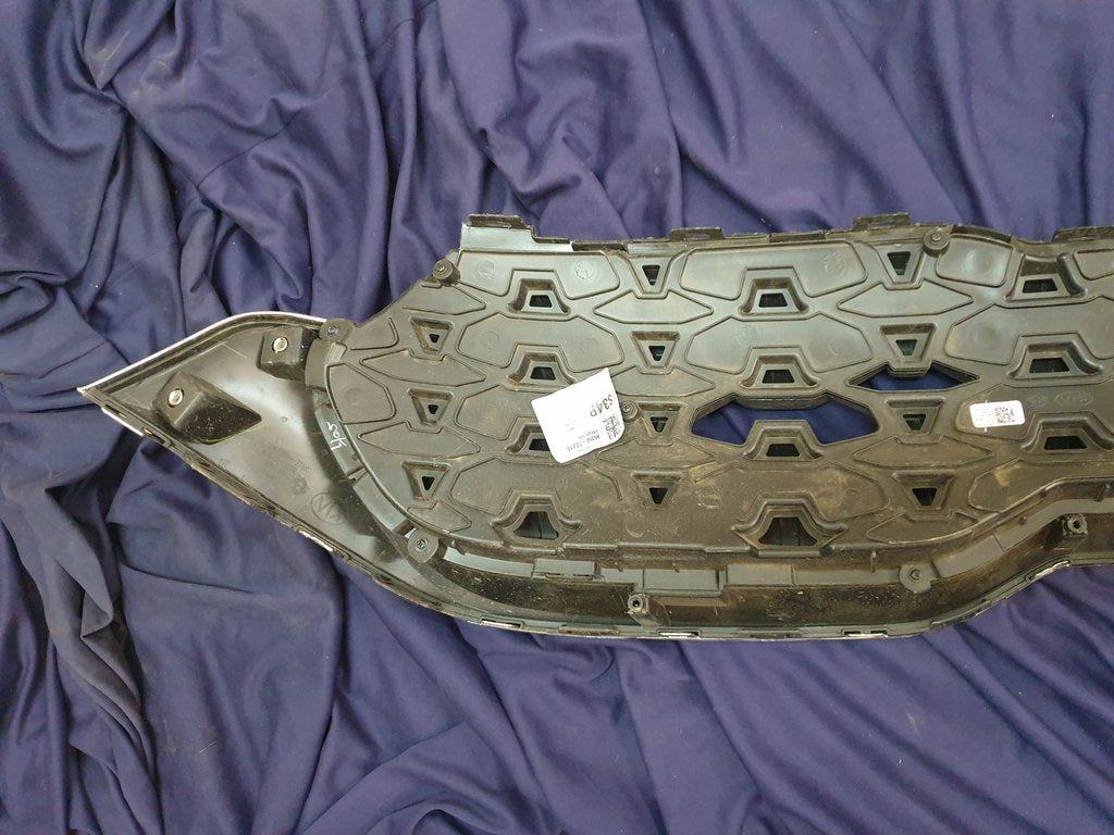 KIA Sonet Radiator Grille - Light Wear and Tear