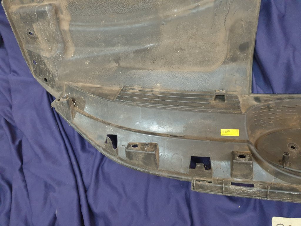Hyundai ix35 Radiator Grille - Wear and Tear