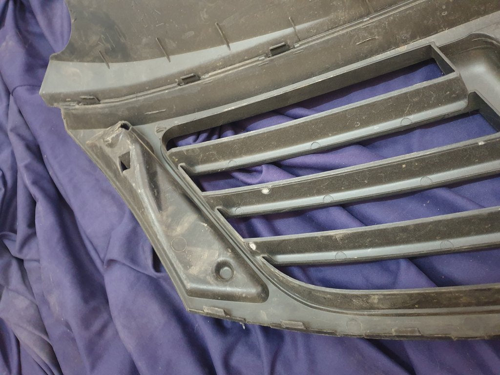 Nissan NP200 Radiator Grille Frame Inner