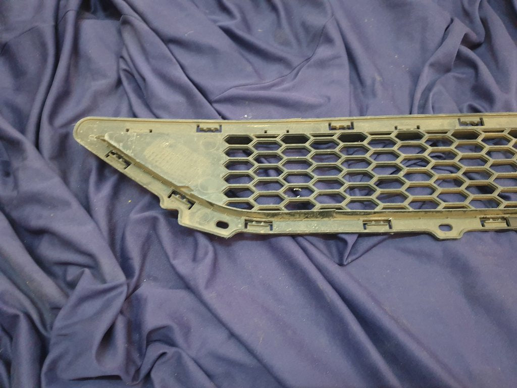 Hyundai Tucson Front Bumper Lower Grille