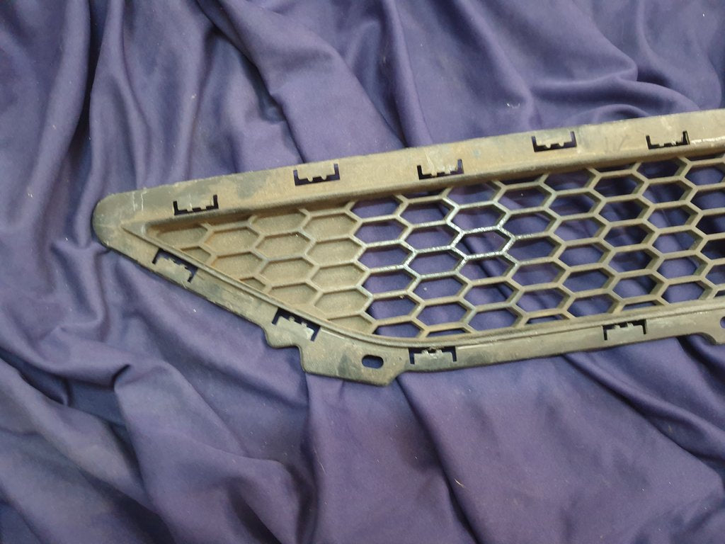 Hyundai Tucson Front Bumper Lower Grille