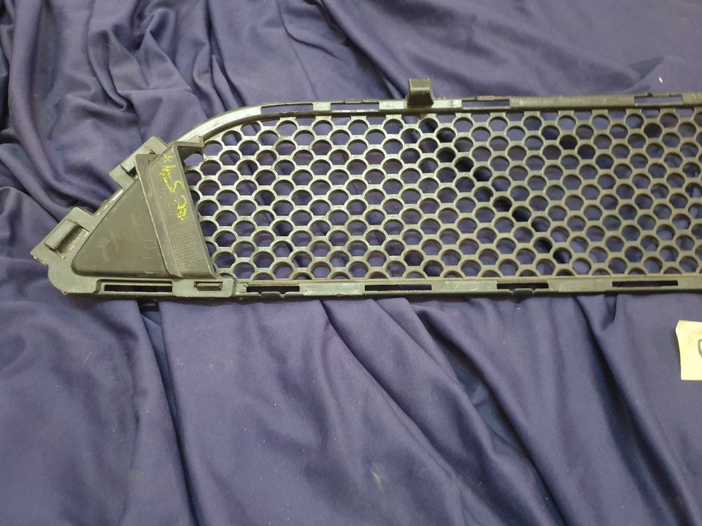 Mercedes-Benz C-Class W204 Front Bumper Lower Mesh Grille